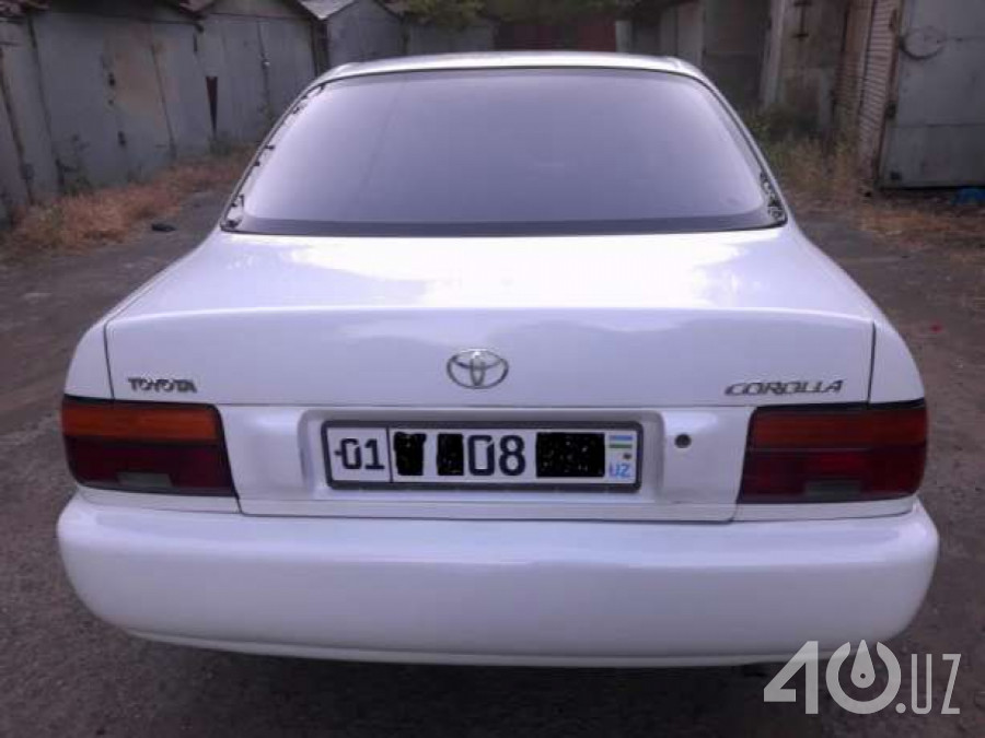Toyota Corolla VII (E100)
