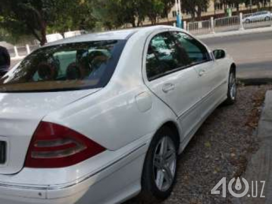 Mercedes-Benz C-klasse II (W203)