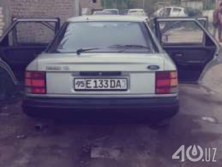 Ford Scorpio I