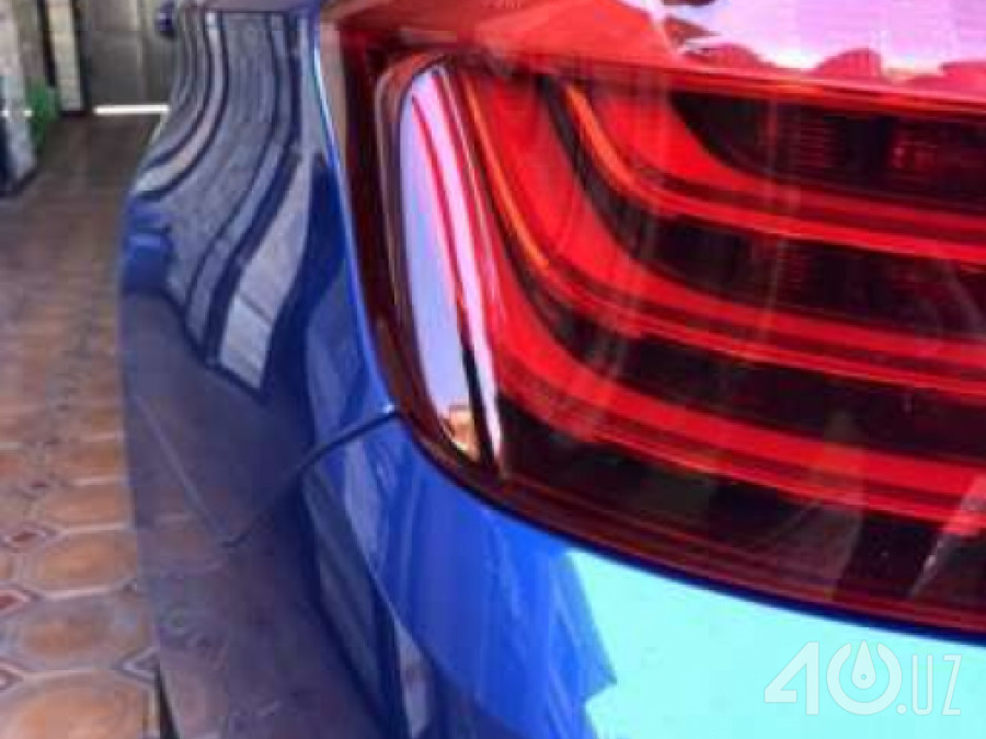 BMW M5 V (F10)