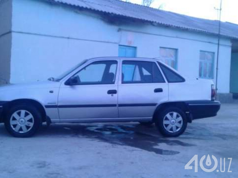 Daewoo Uz Nexia I (SOHC)