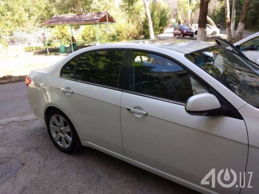 Chevrolet Uz Malibu I