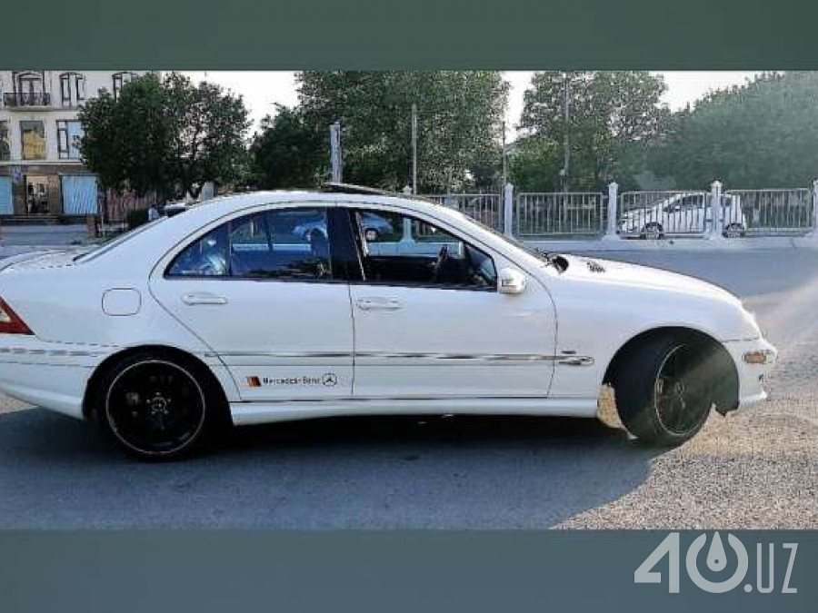Mercedes-Benz C-klasse II (W203)