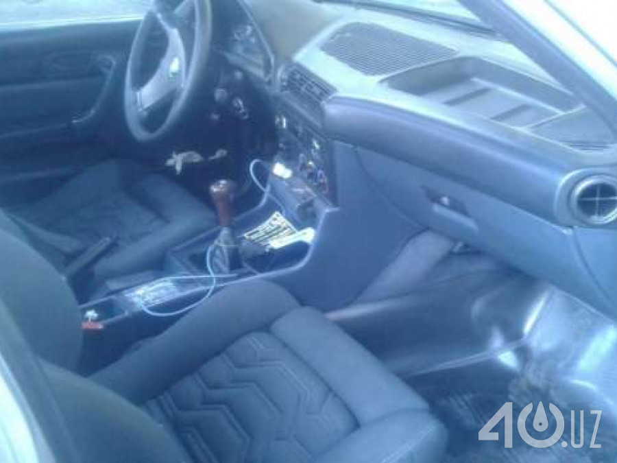 BMW M5 II (E34)