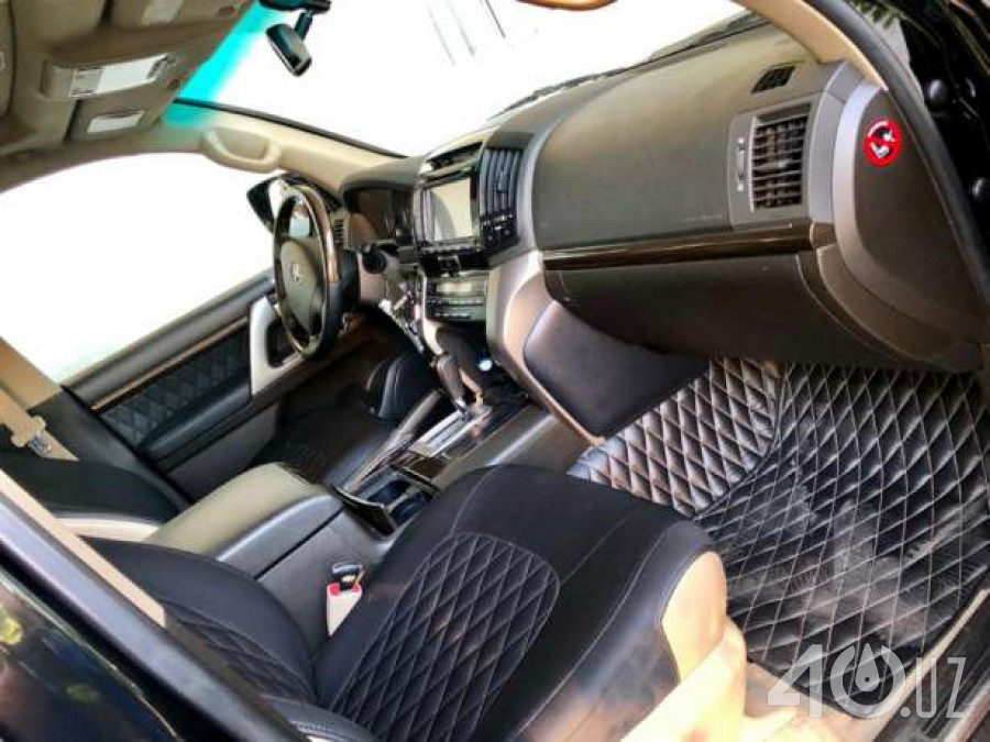 Toyota Land Cruiser 200 Series