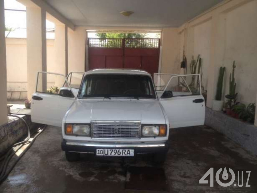 LADA (ВАЗ) 2105