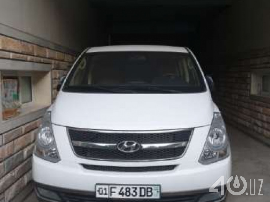 Hyundai H-1 II
