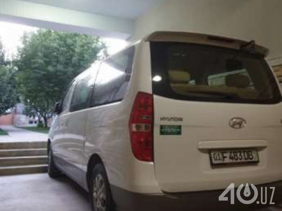 Hyundai H-1 II