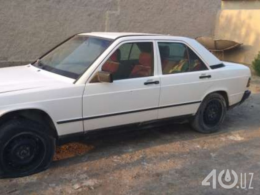 Mercedes-Benz 190 (W201)