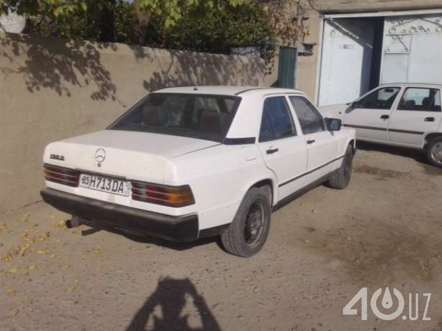 Mercedes-Benz 190 (W201)