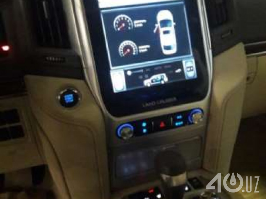 Toyota Land Cruiser 200 Series Рестайлинг 2