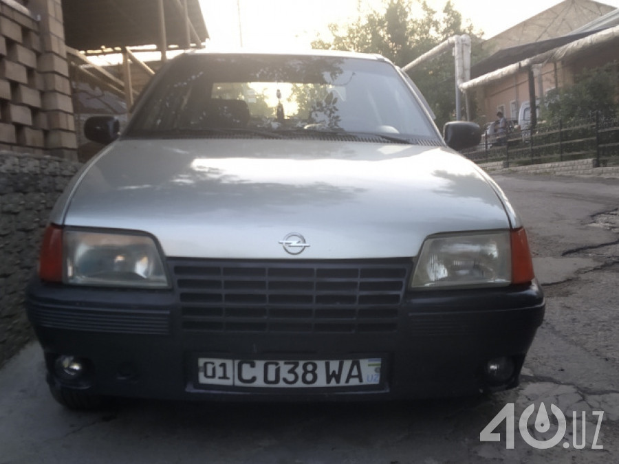 Opel Kadett E