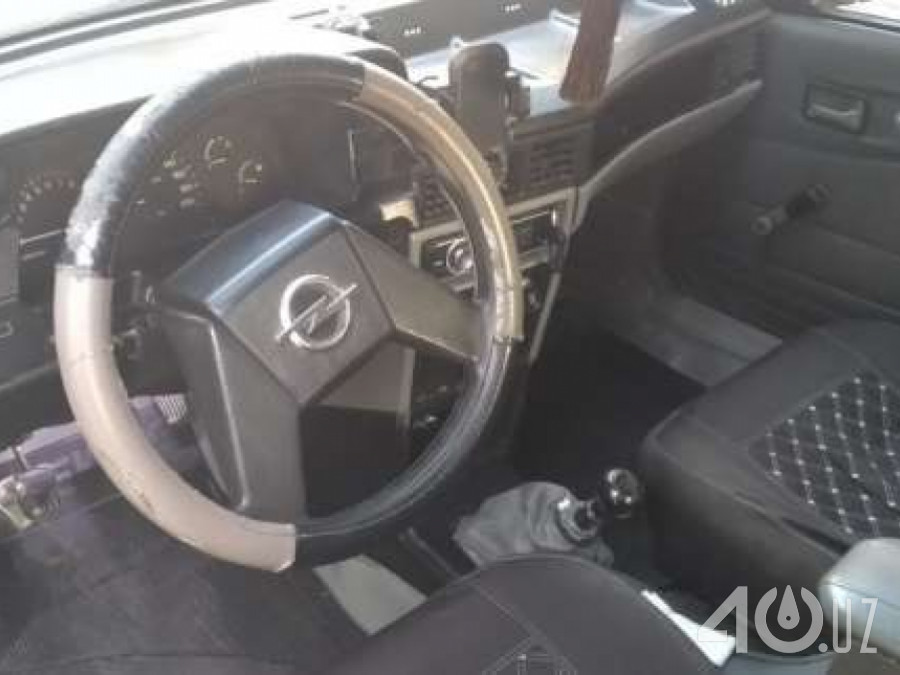 Opel Kadett E