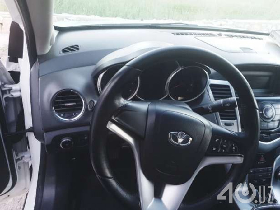 Daewoo Lacetti Premiere J300