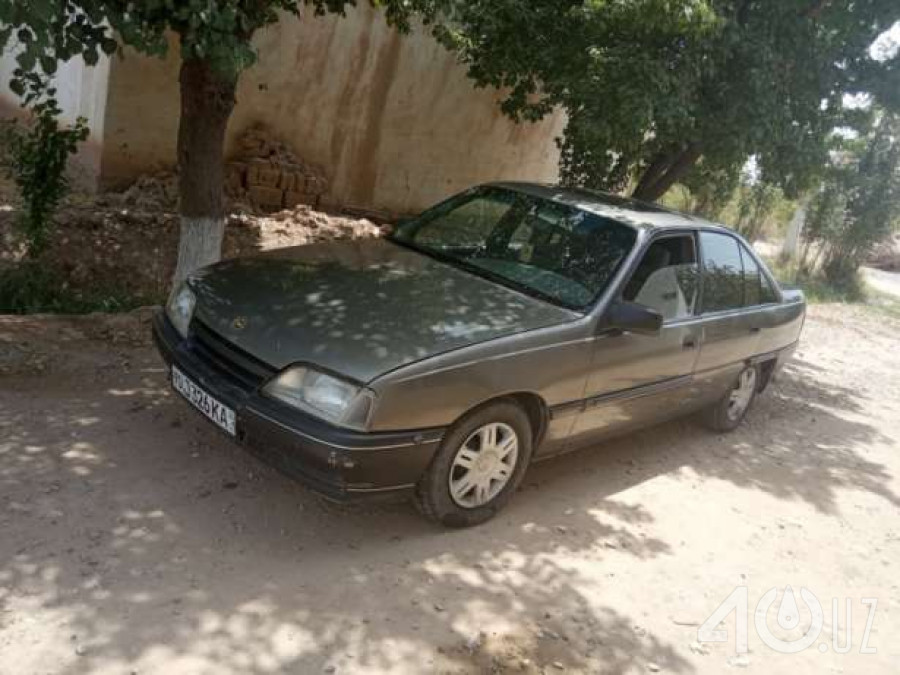 Opel Omega A