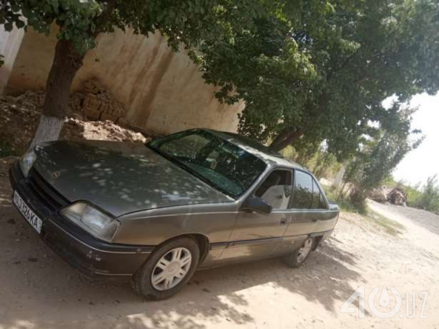 Opel Omega A
