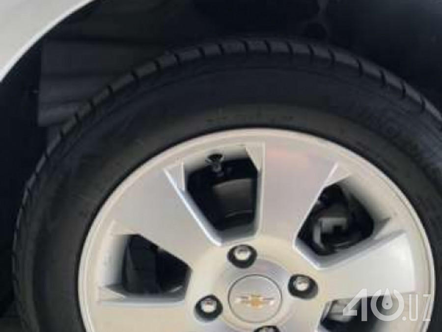 Chevrolet Uz Lacetti II (Gentra)