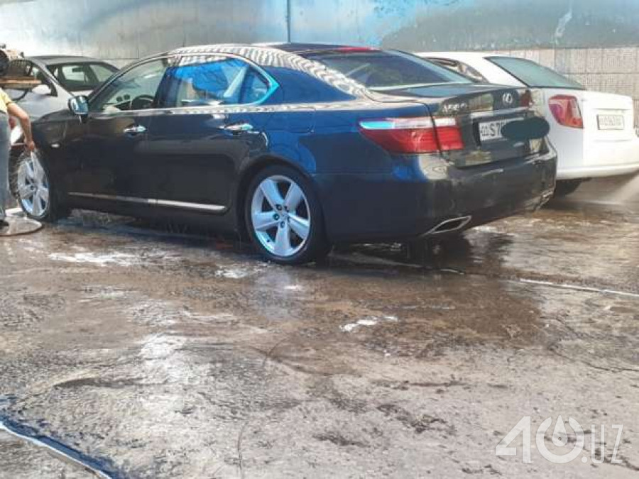 Lexus LS IV