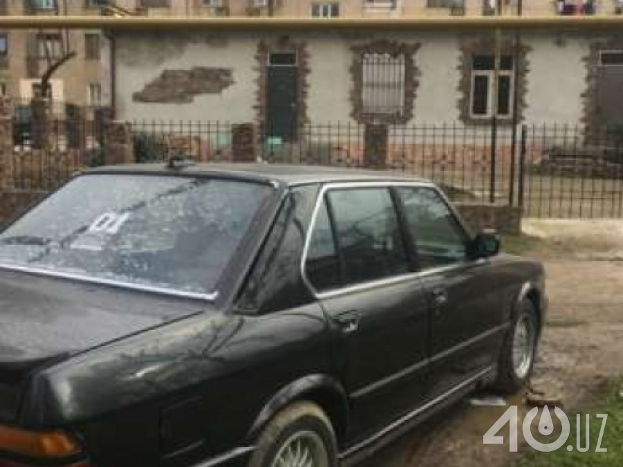BMW 5 серия II (E28)