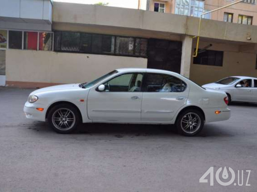 Nissan Maxima V (A33)