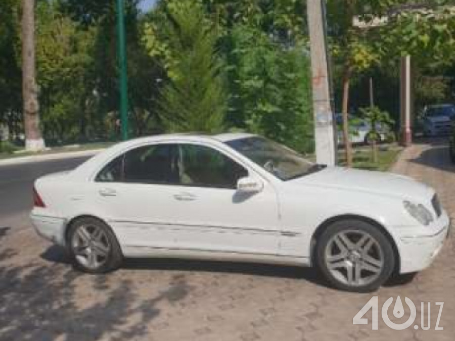 Mercedes-Benz C-klasse II (W203)