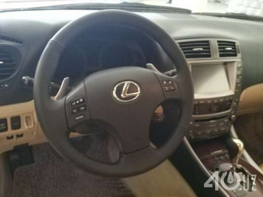 Lexus IS II