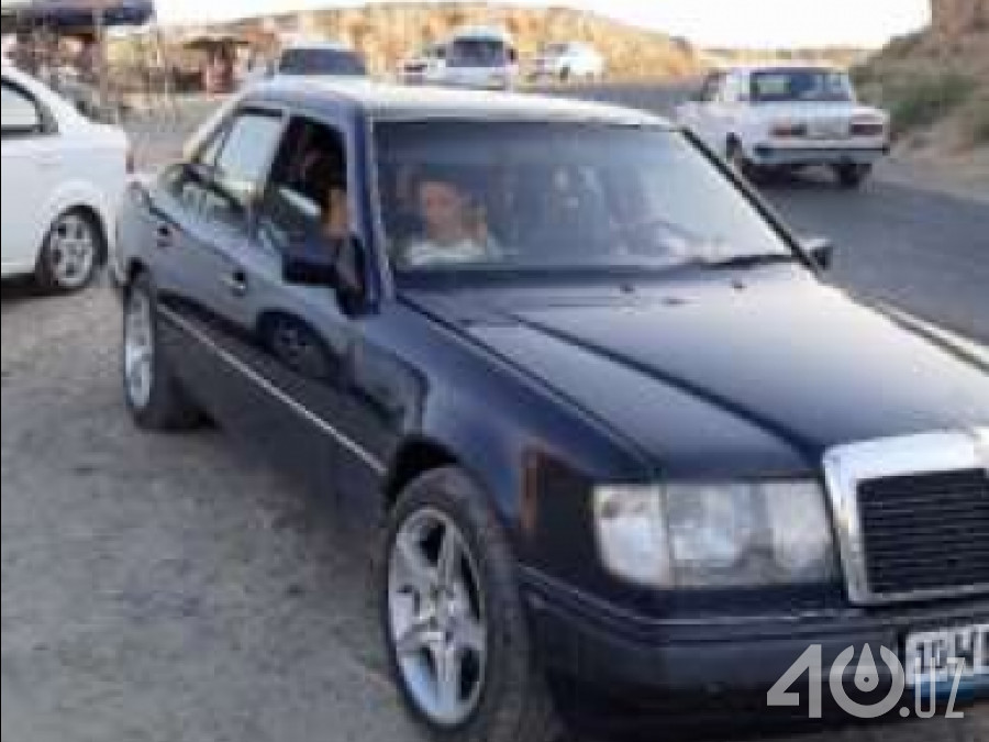 Mercedes-Benz W124