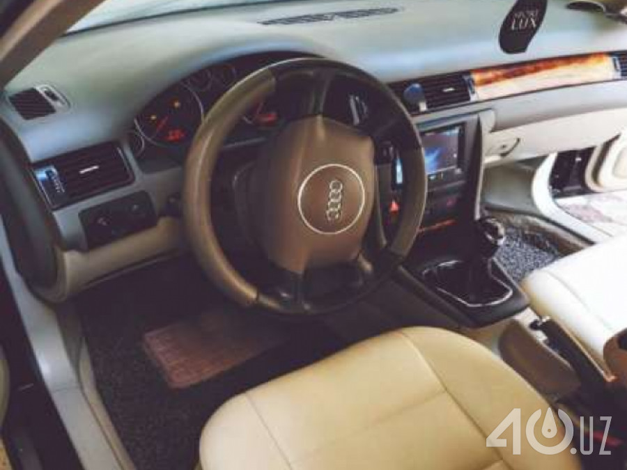 Audi A6 III (C6)