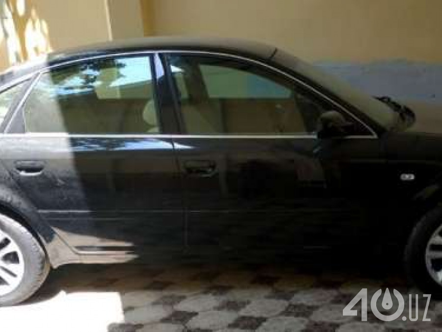 Audi A6 III (C6)