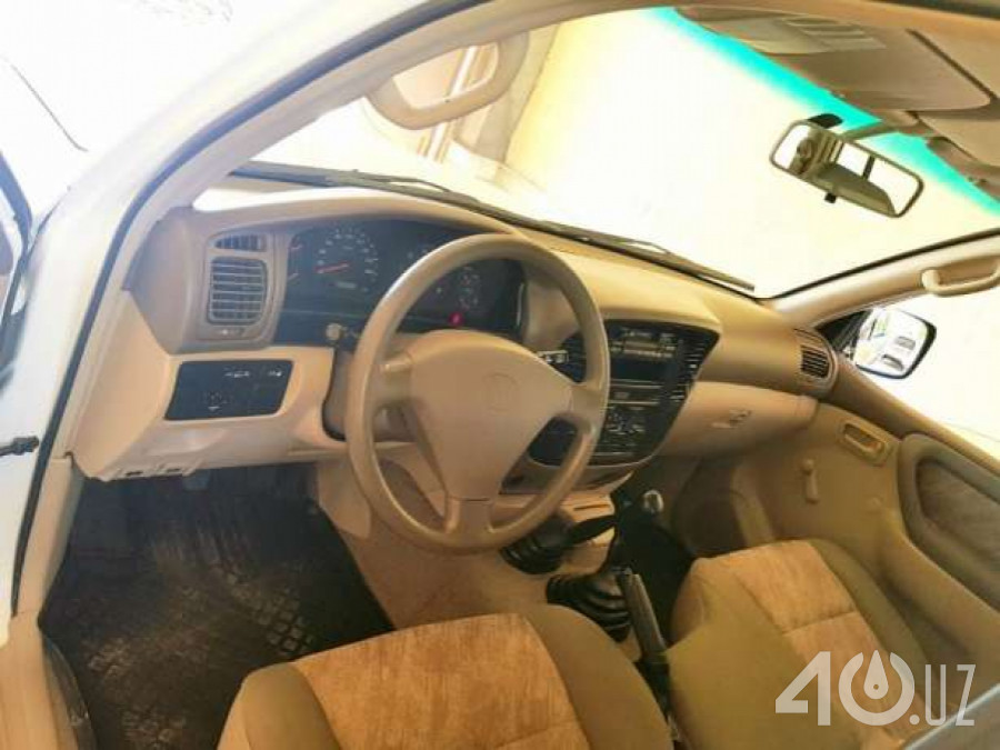 Toyota Land Cruiser 100 Series