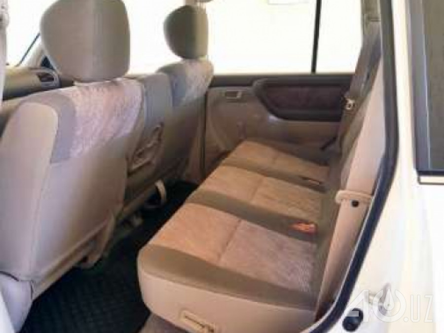 Toyota Land Cruiser 100 Series