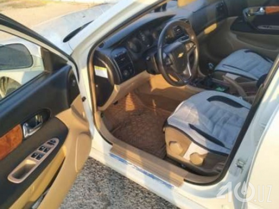 Daewoo Magnus