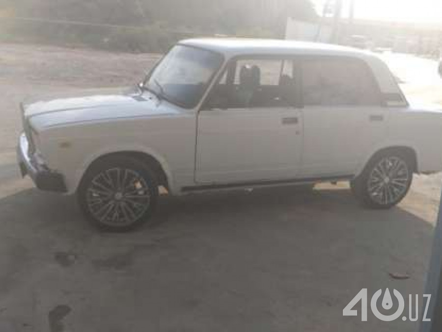 LADA (ВАЗ) 2105