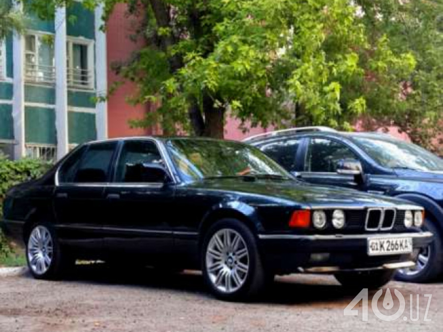 BMW 7 серия II (E32)