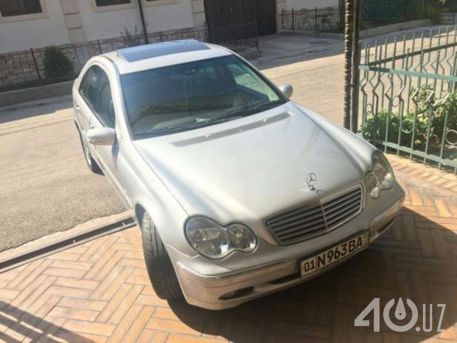 Mercedes-Benz C-klasse II (W203)