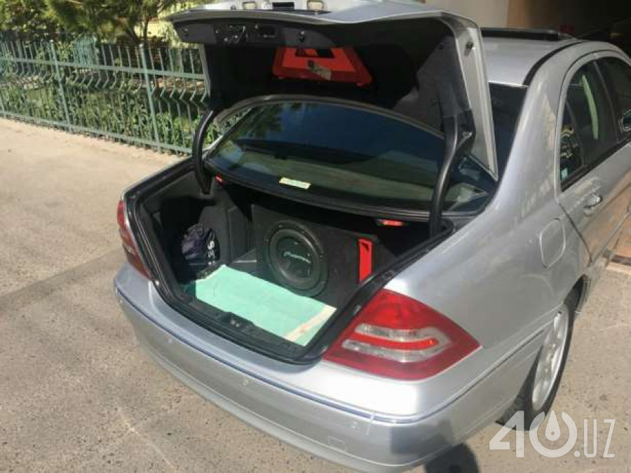 Mercedes-Benz C-klasse II (W203)