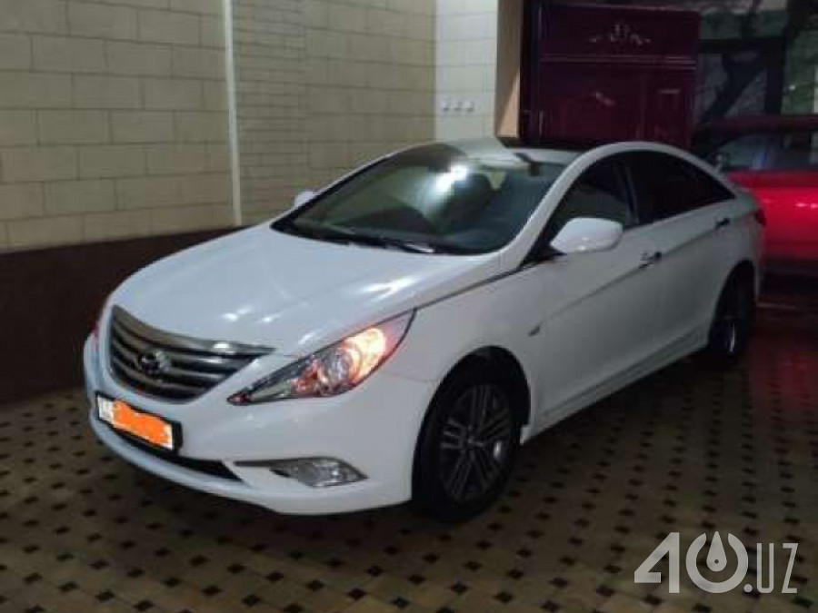 Hyundai Sonata VI (YF)