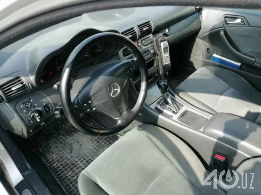 Mercedes-Benz C-klasse II (W203)