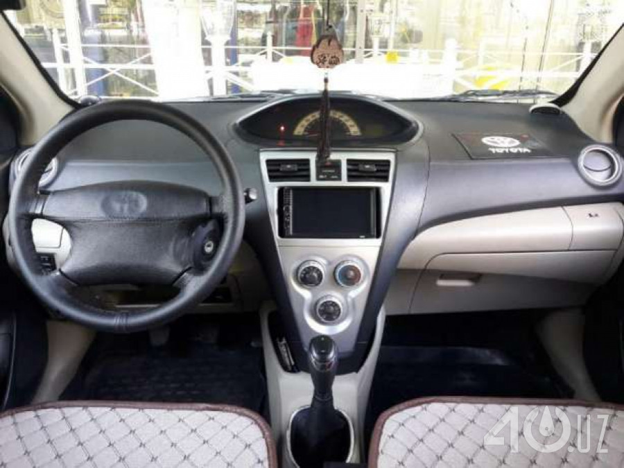 Toyota Yaris II