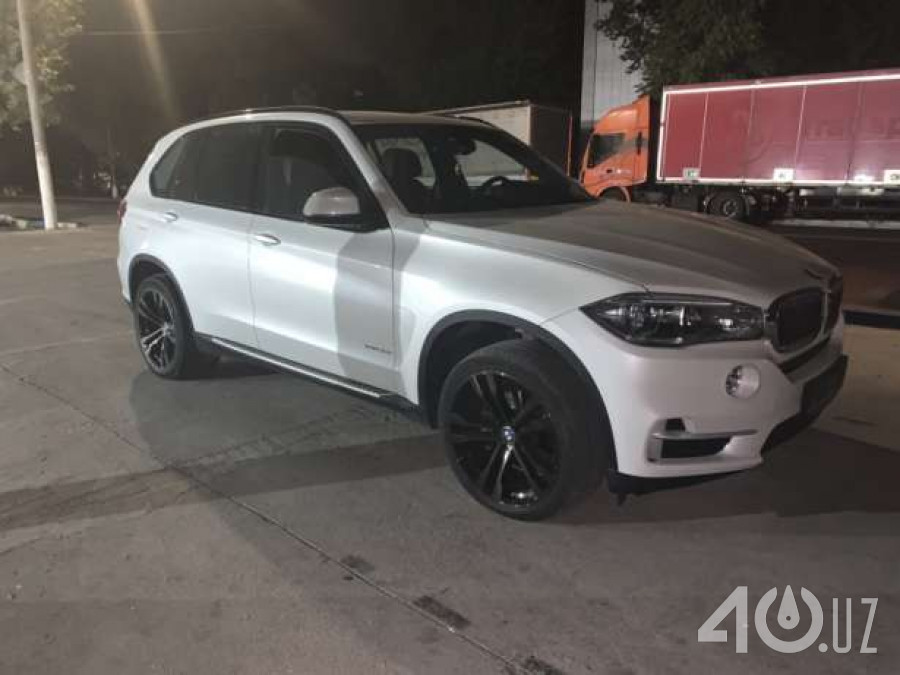 BMW X5 III (F15)