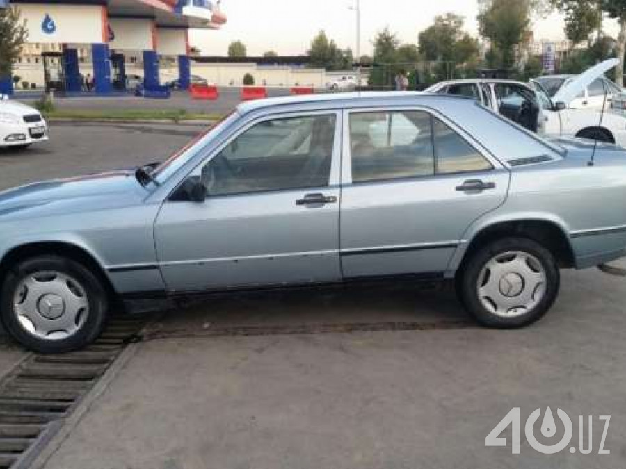 Mercedes-Benz 190 (W201)