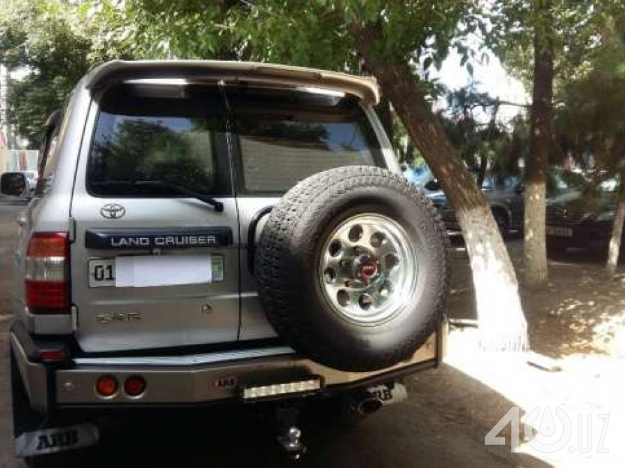 Toyota Land Cruiser 100 Series