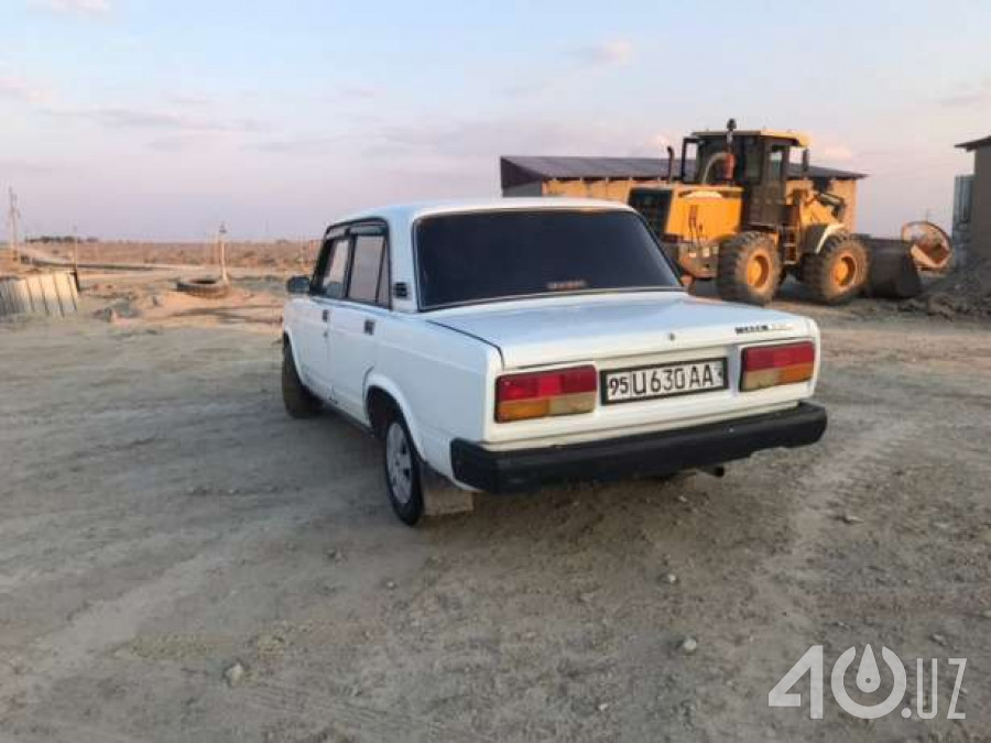 LADA (ВАЗ) 2107