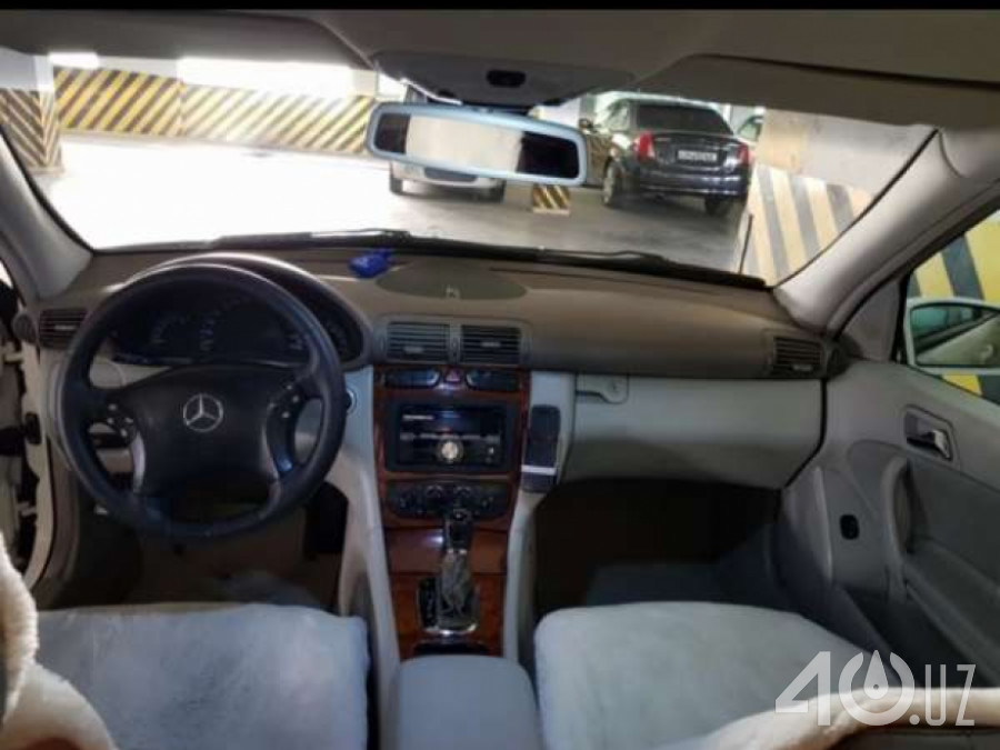 Mercedes-Benz C-klasse II (W203)