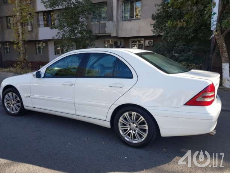Mercedes-Benz C-klasse II (W203)