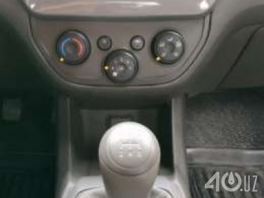 Chevrolet Uz Cobalt II