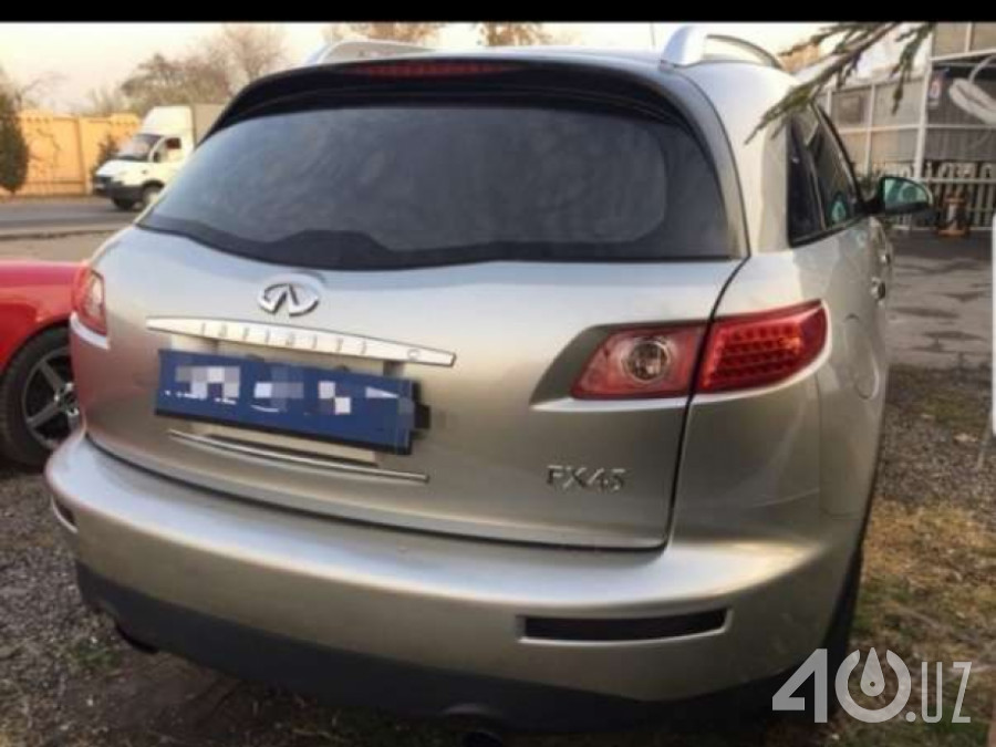 Infiniti FX I (S50)