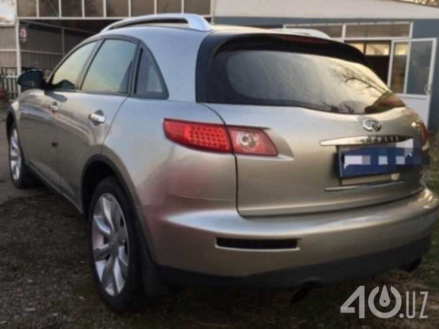 Infiniti FX I (S50)