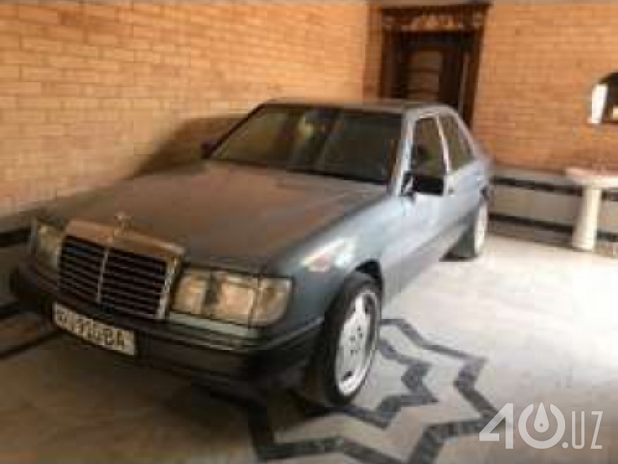 Mercedes-Benz W124