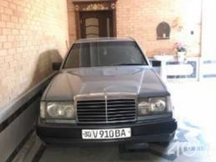 Mercedes-Benz W124